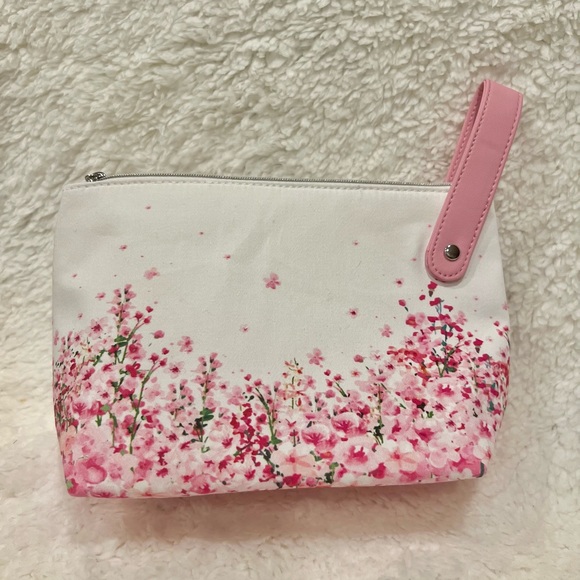 NEW - Miss Dior Cosmetic Pouch - Picture 5 of 7